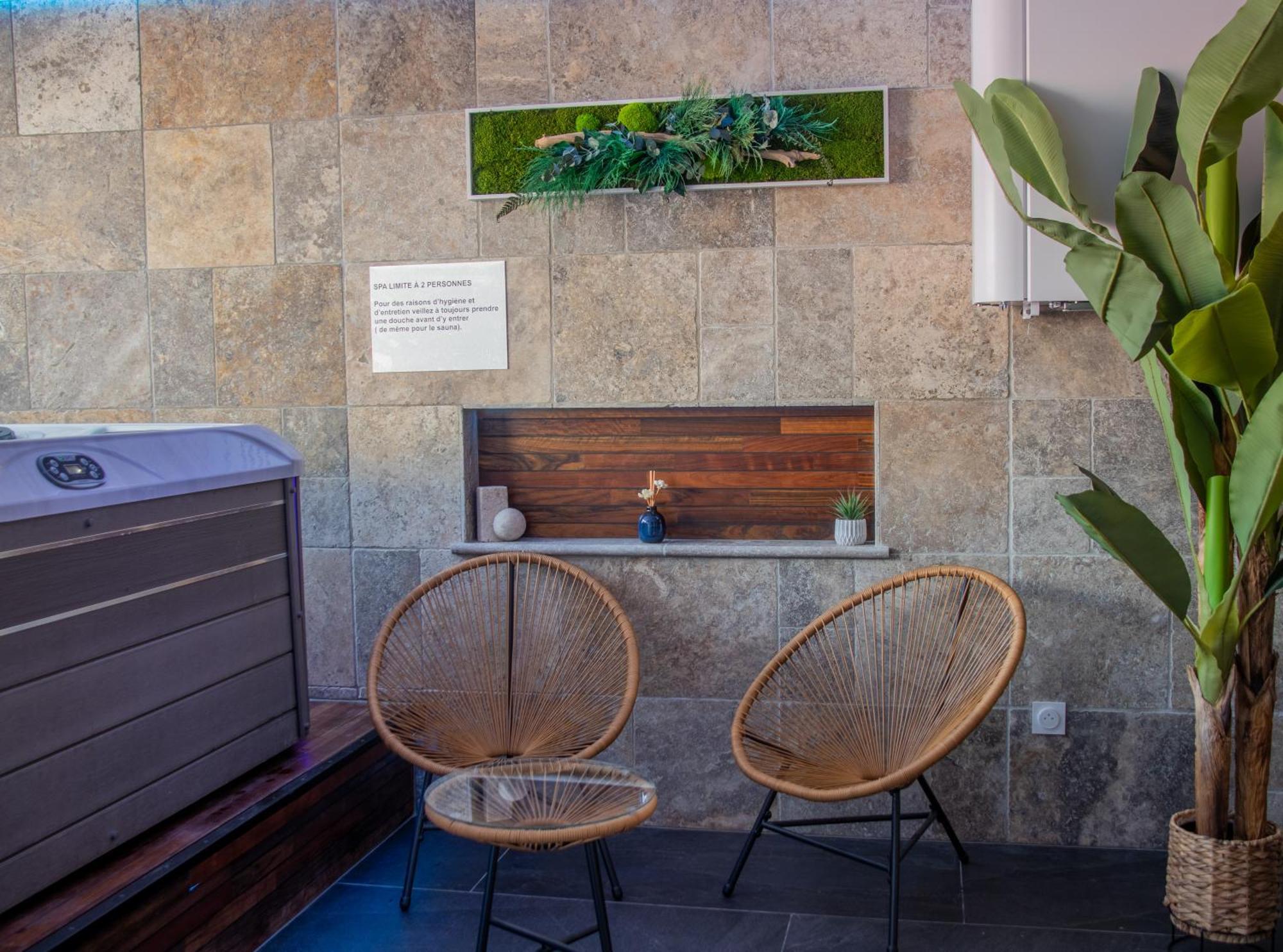 Loft 150 M2 Jacuzzi, Sauna Et Massage 블라냑 외부 사진
