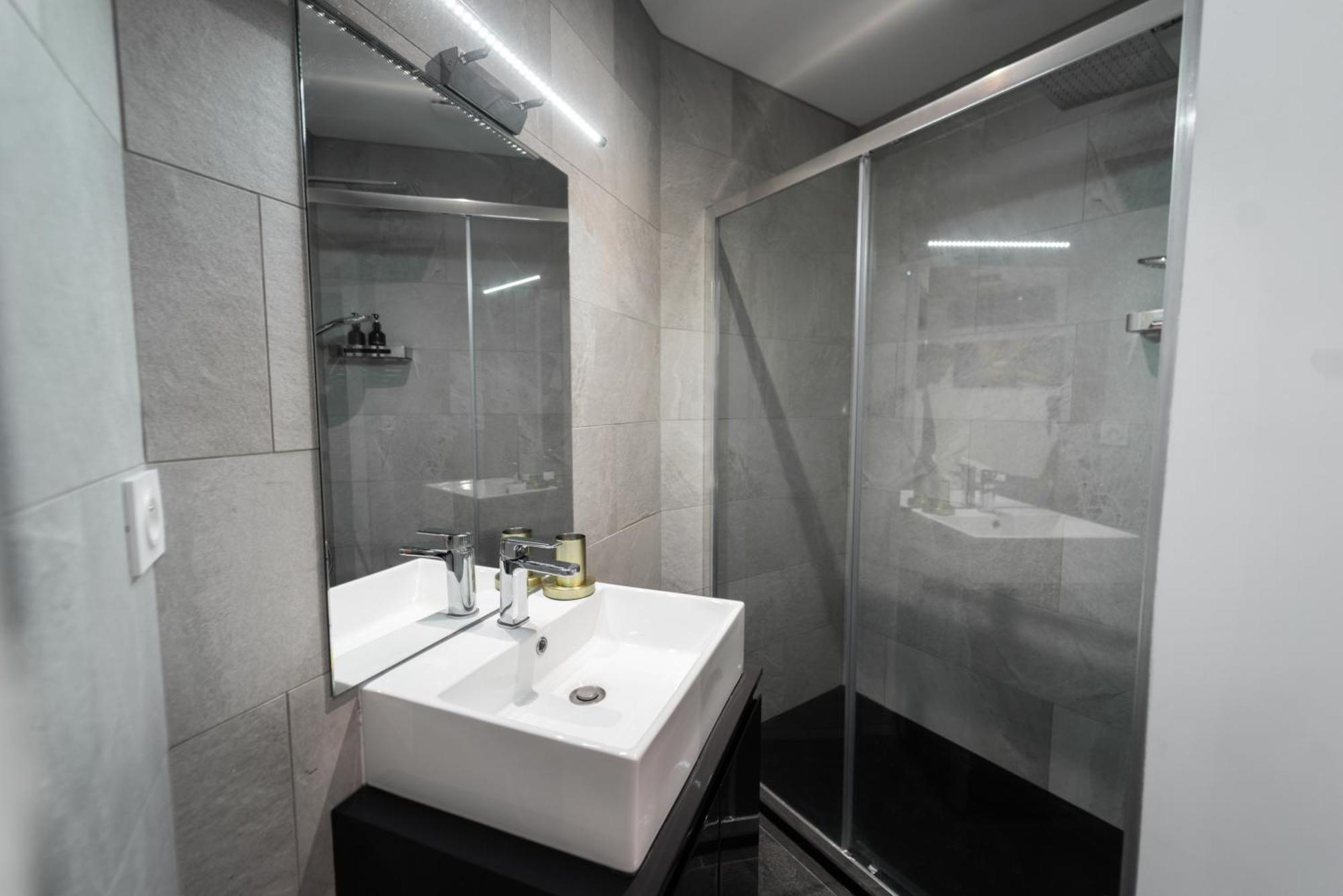 Loft 150 M2 Jacuzzi, Sauna Et Massage 블라냑 외부 사진